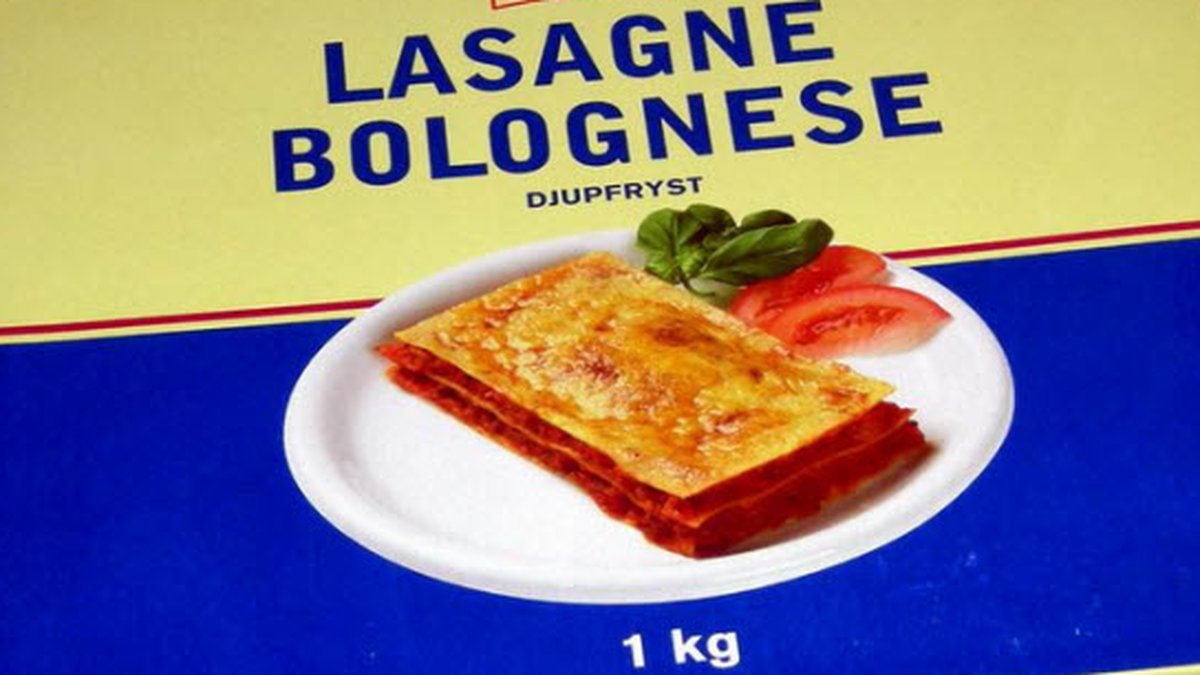 Nu ska Axfood ge lasagne till de hemlösa.